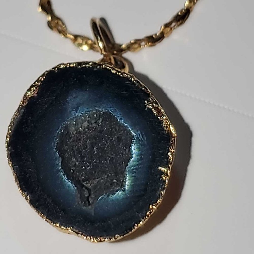 Natural Split Geode Black Agate Pendant 16" Golden Necklace Chain